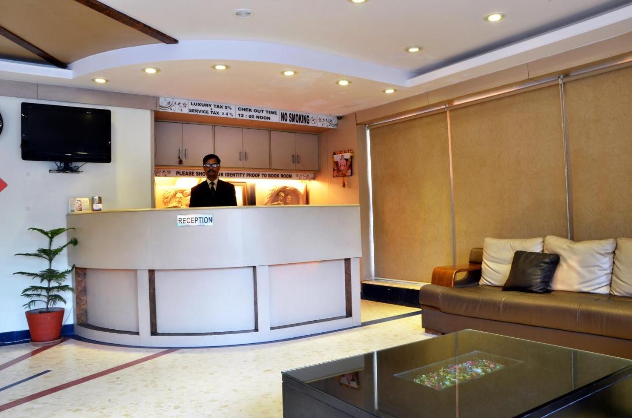 Hotel Bhoomivilas Agra  Kültér fotó