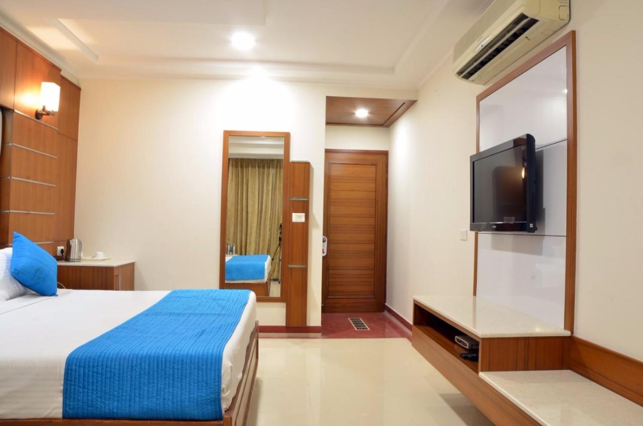 Hotel Bhoomivilas Agra  Kültér fotó