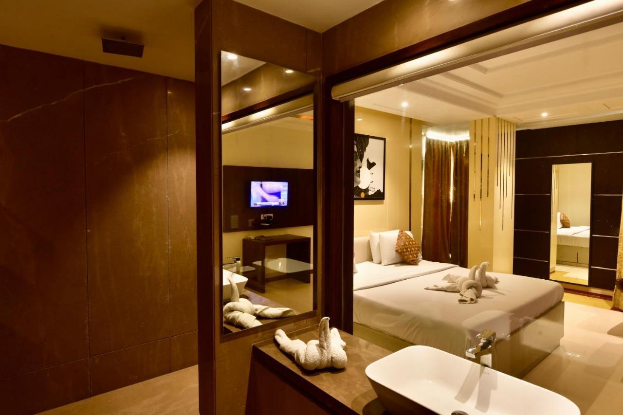 Hotel Bhoomivilas Agra  Kültér fotó
