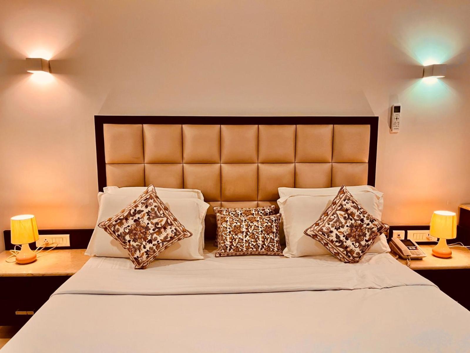 Hotel Bhoomivilas Agra  Kültér fotó